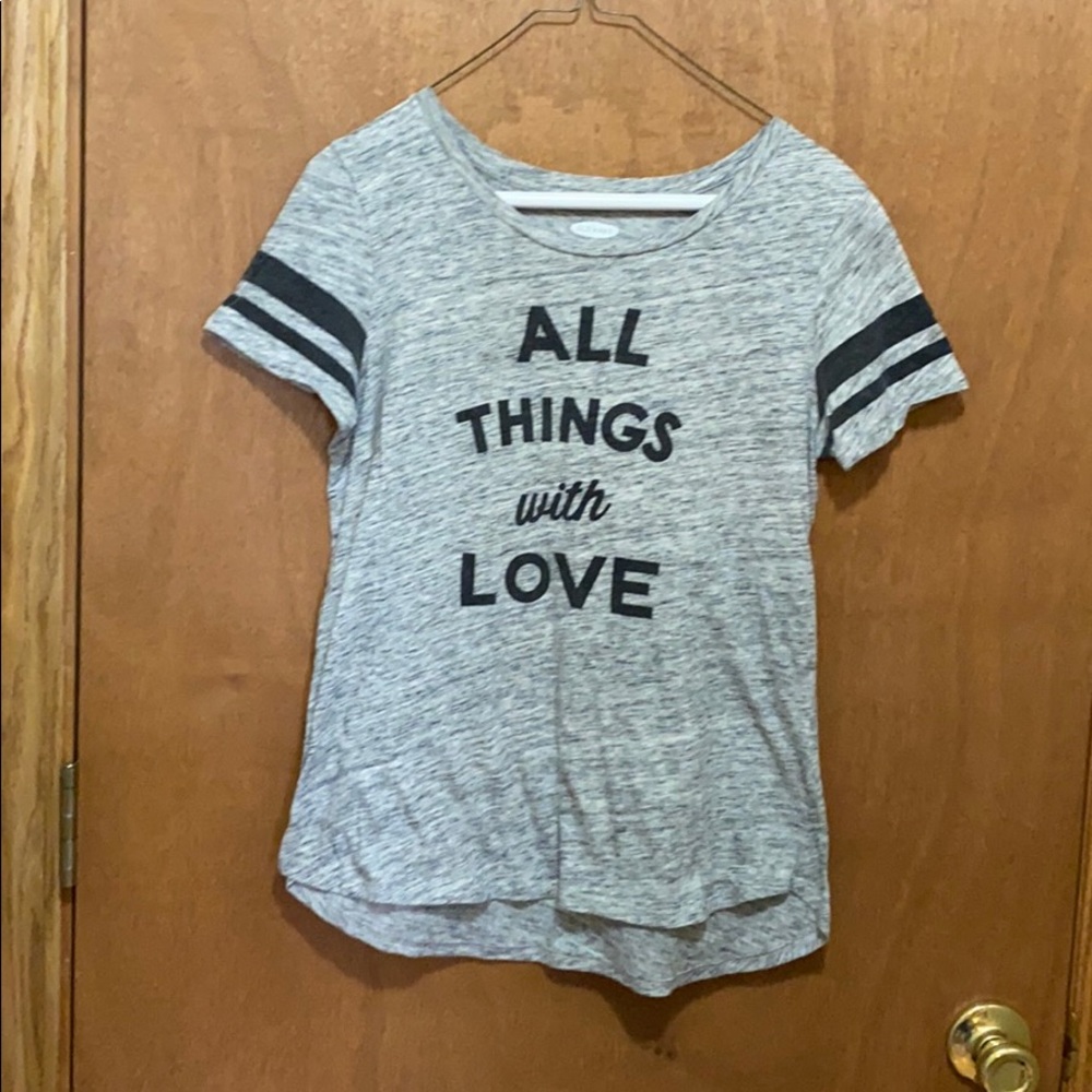 old navy t shirt